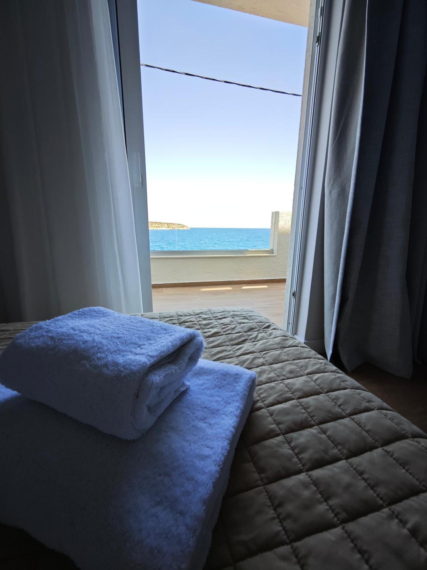 9 Muses Apartments Agios Nikolaos  Exterior photo