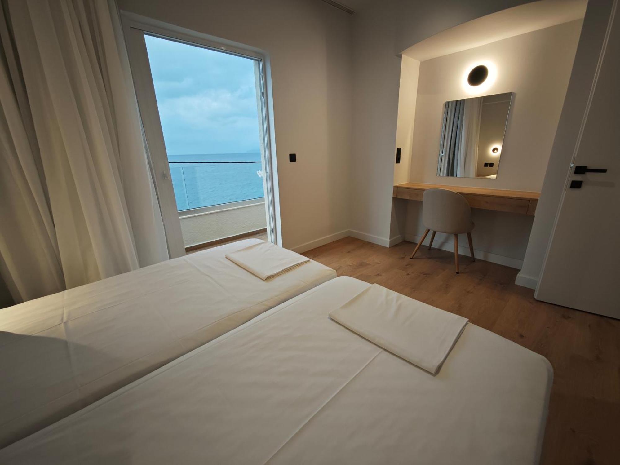 9 Muses Apartments Agios Nikolaos  Exterior photo