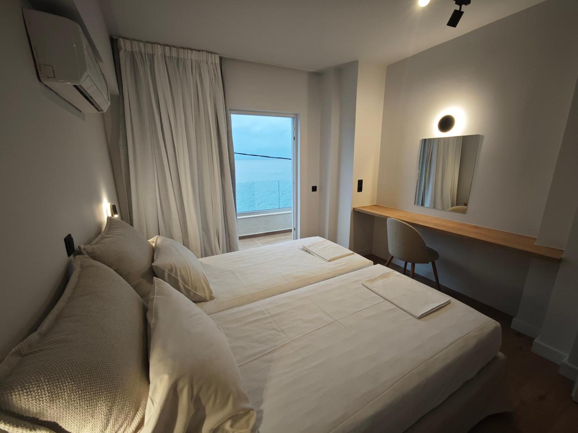 9 Muses Apartments Agios Nikolaos  Exterior photo